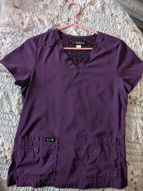 Koi Scrub Set in Plum